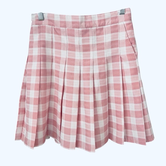 Dresses & Skirts - Pink Plaid Women's Skort